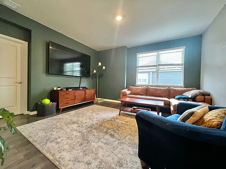 908 Rollins Den Dr — Photo 7