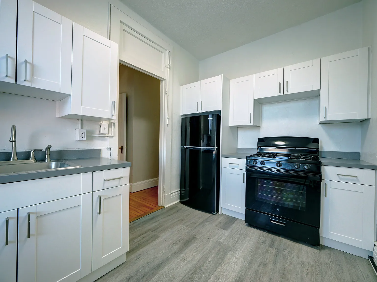 Caldwell Apartments — Photo 3