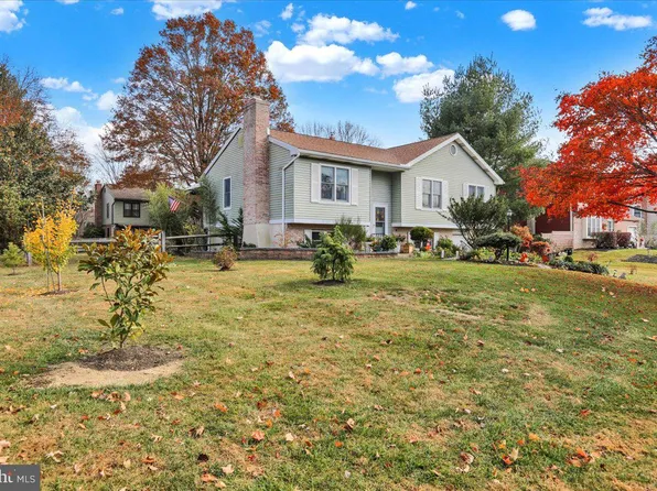 112 Harvest Ln, Reading, PA 19606