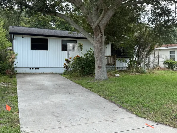 985 Cedarwood Ave, Dunedin, FL 34698