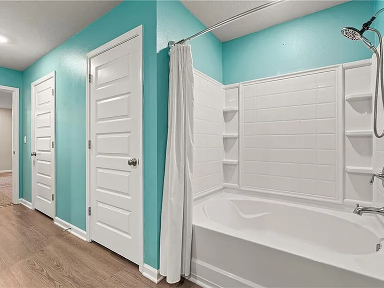 6028 Creek Side Trl — Photo 16