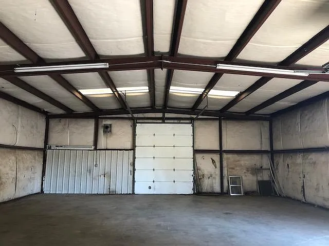 Studio, 2000 sqft, $2,500 — Photo 4
