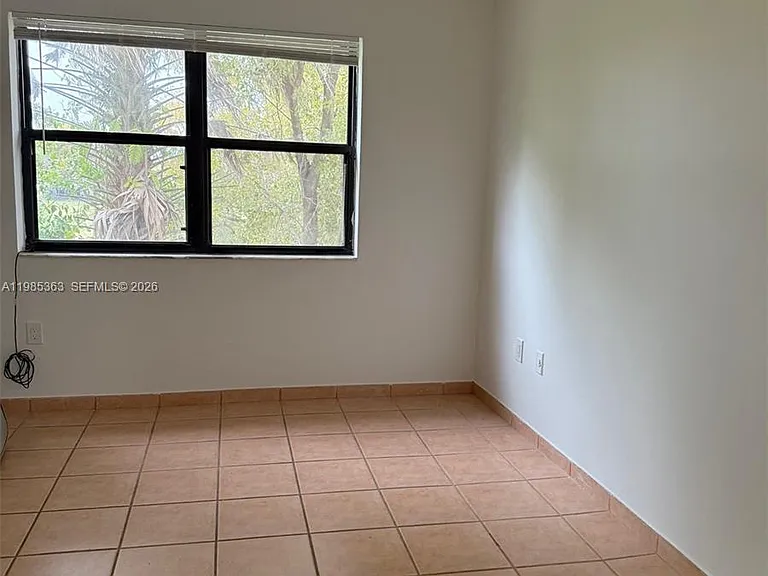 425 W Park Dr #9 — Photo 14