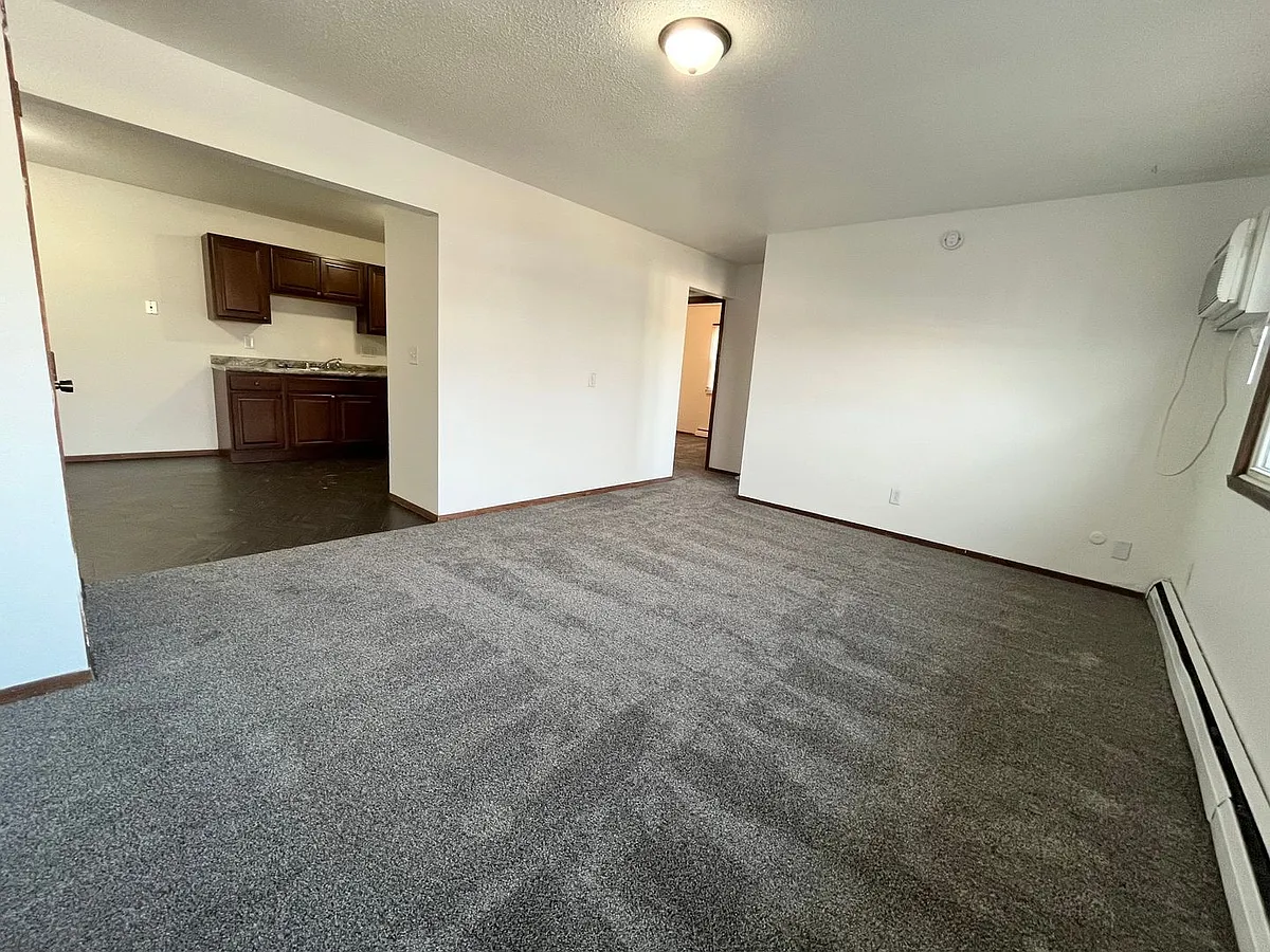 Building Photo - 3304 S Kiwanis Ave