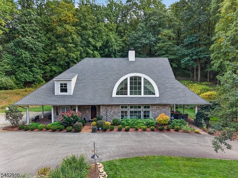 1st image of 160 Black Brook Road