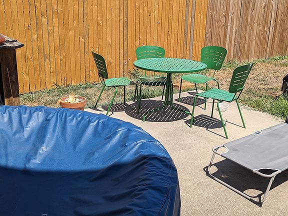 4th image of 8448 Shallow Creek Dr