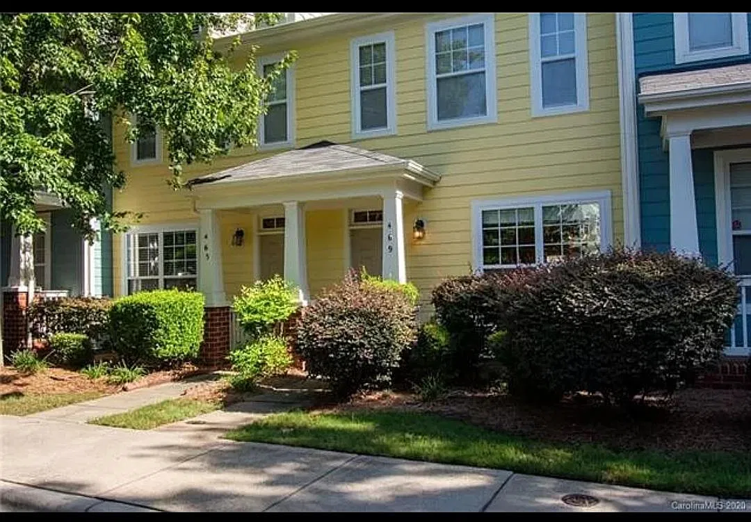 2 bed, 2.5 bath, 1244 sqft, $2,050 — Photo 1
