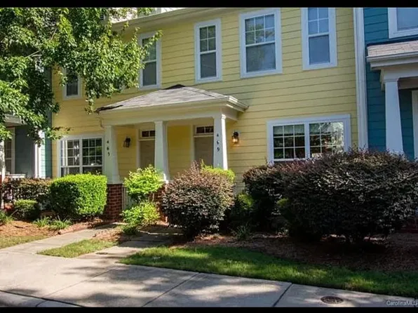 469 Hurston Cir, Charlotte, NC 28208