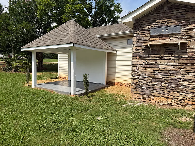 1274 Pelham Wood Dr — Photo 4