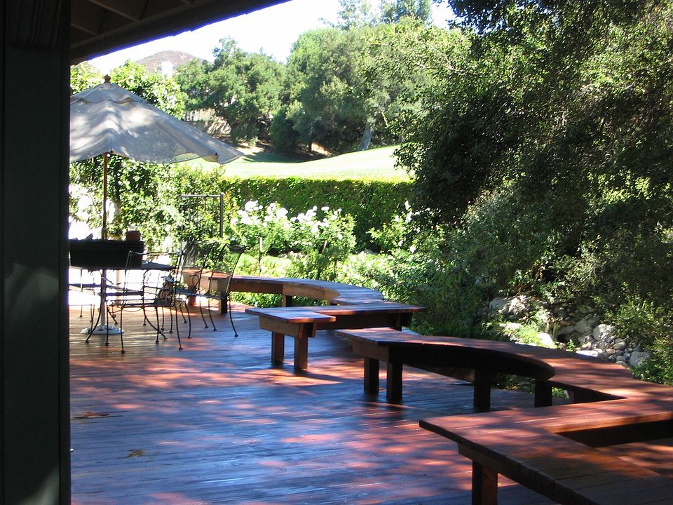 Deck, golf course, oaks