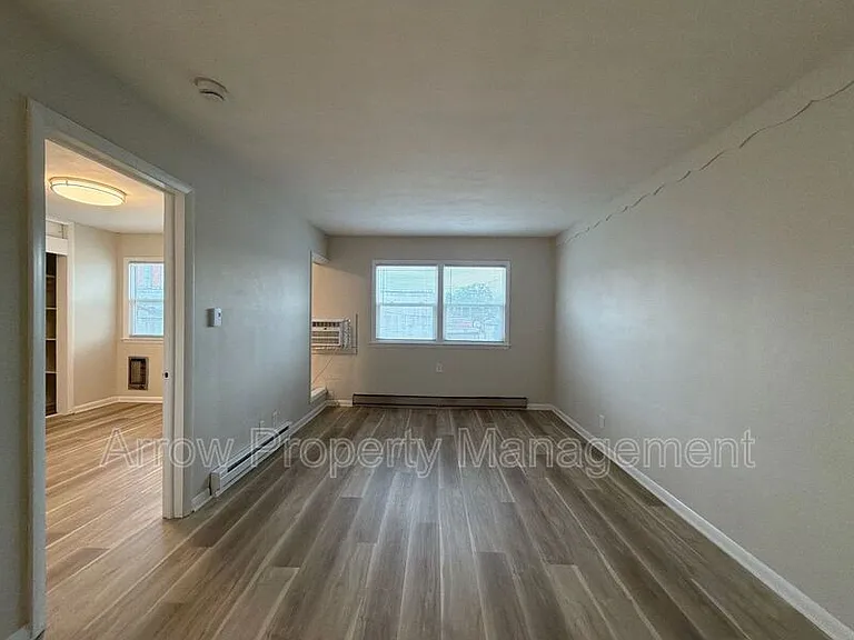 141 N 4th St #2 — Photo 2