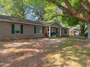 1117 Park St #1119, Elizabeth City, NC 27909