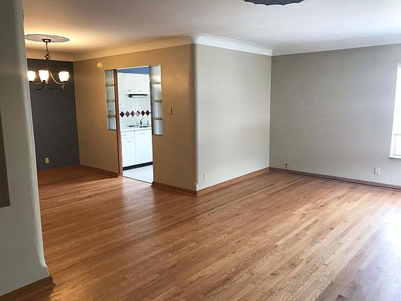 3rd image of 6401 Jamieson Ave #2N