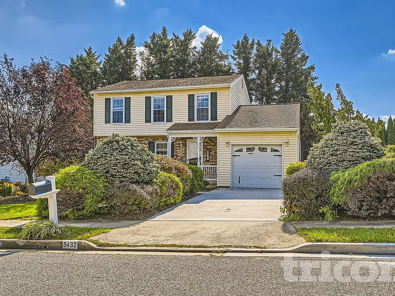 9432 Seven Courts Dr — Photo 2