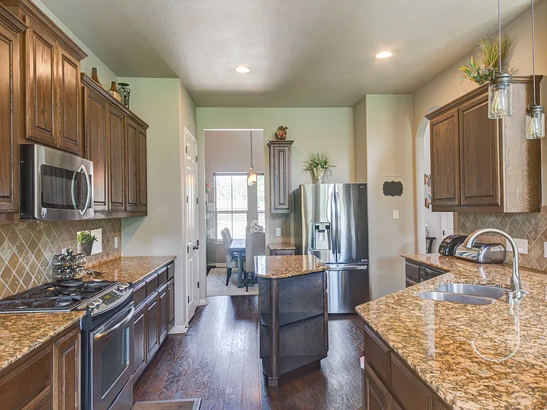 308 Entrada Way — Photo 3