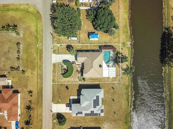 1955 SW Castinet Ln, Port Saint Lucie, FL 34953