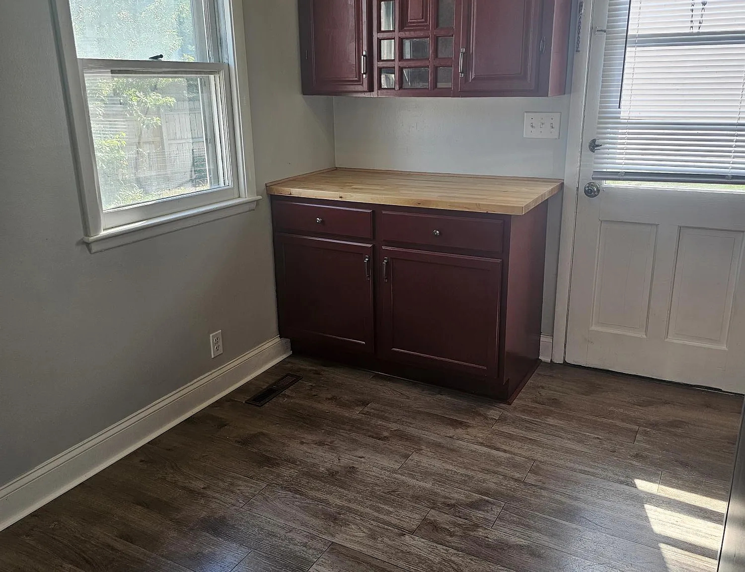 3 bed, 1650 sqft, $1,275 — Photo 4