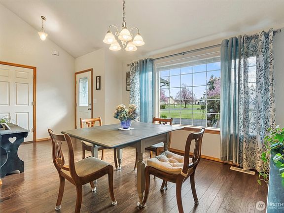 5th image of 8910 Lavaliere Meadow Lane SW