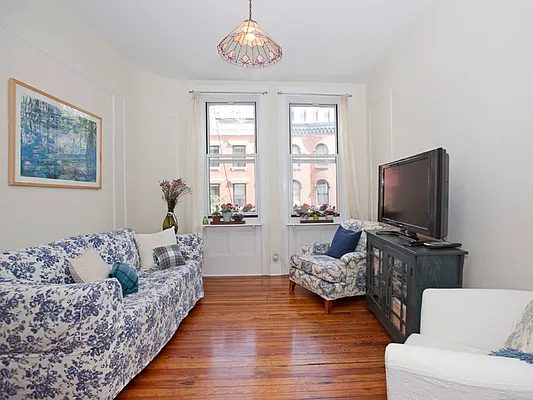 Sold by Sotheby's International Realty | media 16