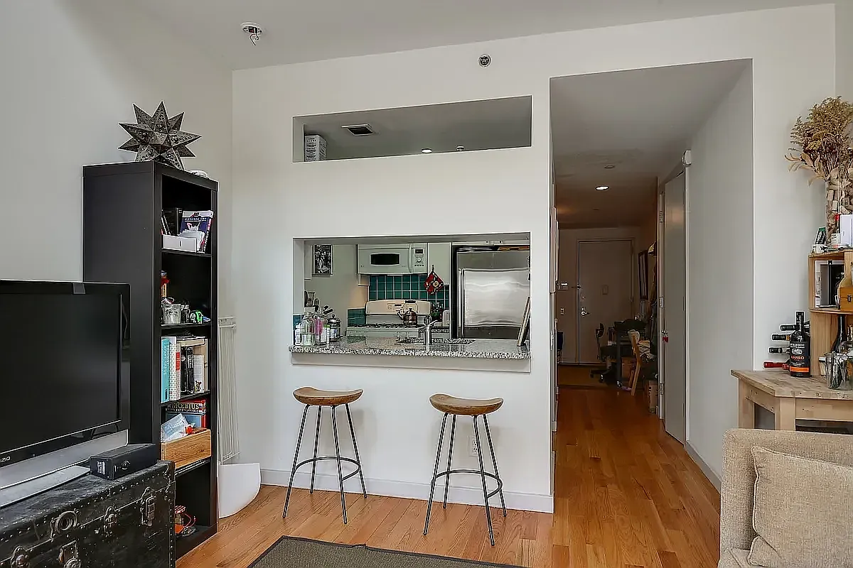 100 Atlantic Avenue — Photo 2