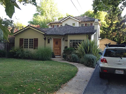 1305 University Dr Photo 1