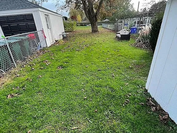74 Perry St — Photo 4