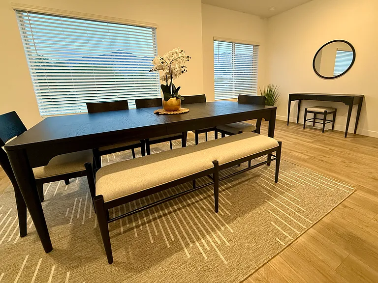 2344 Porter Ave — Photo 3
