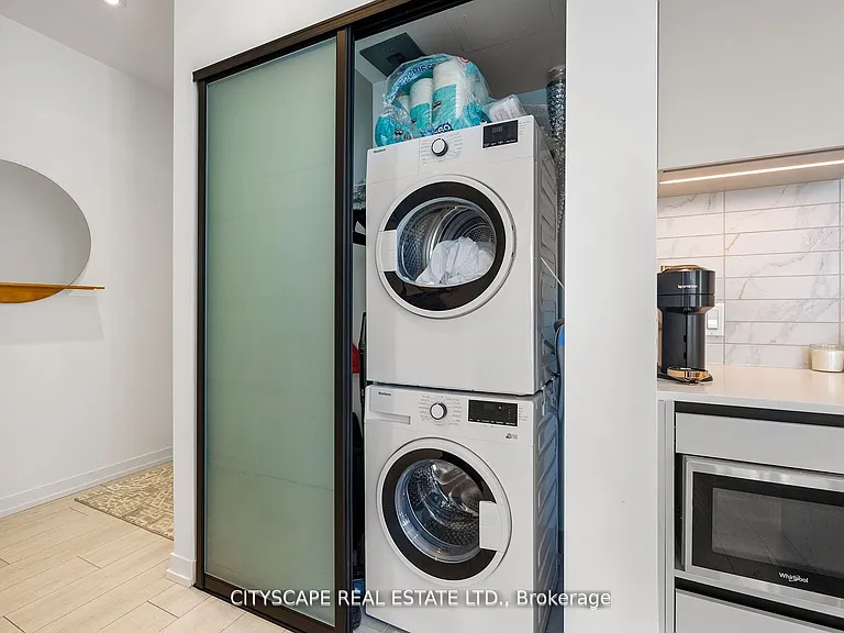 55 Mercer St S #1802 — Photo 22