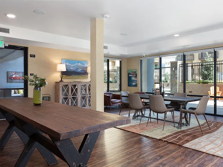 Sunsweet Apartments — Photo 19