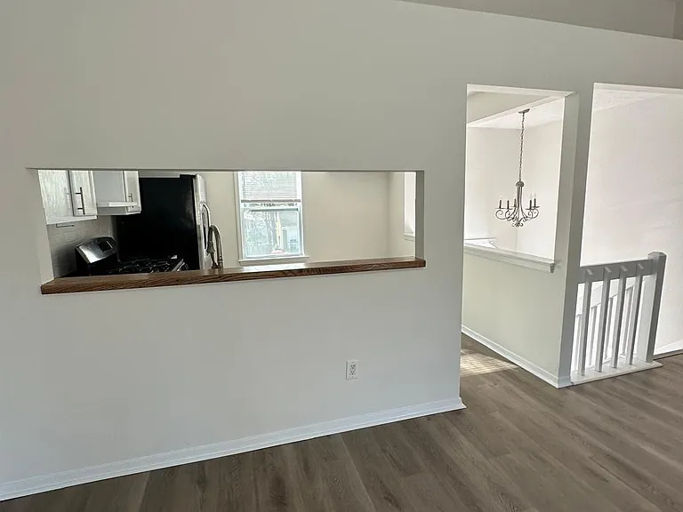 867 Highland Ter NE — Photo 17