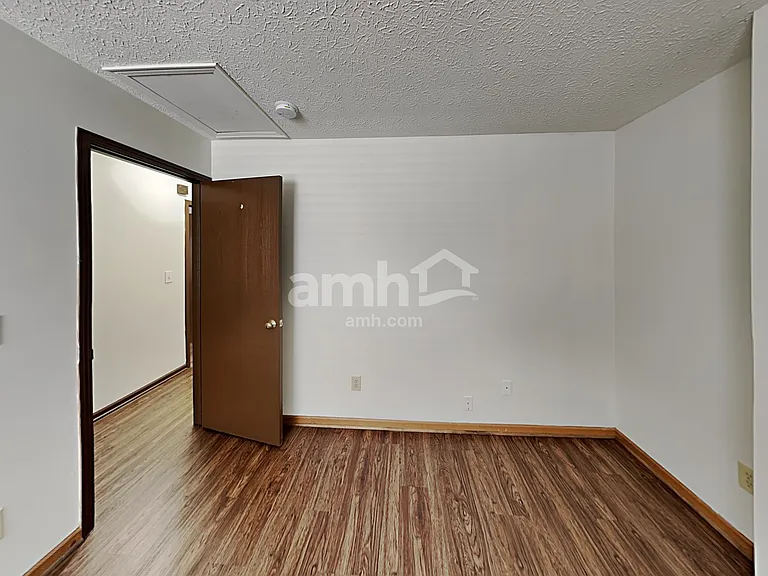 6687 Jennyann Way — Photo 16