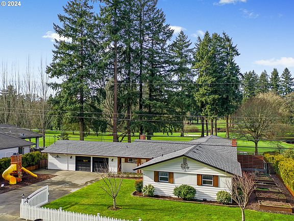 3rd image of 3714 NE 97th Ave