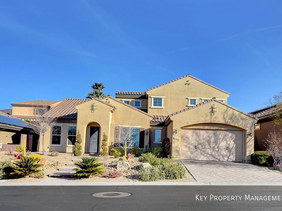 2724 Josephine Dr