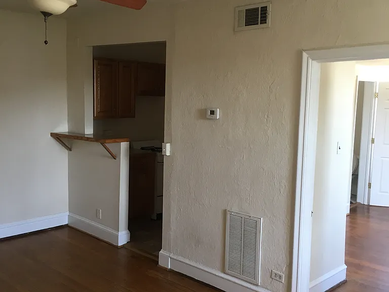 3426 W Grace St #11 — Photo 16