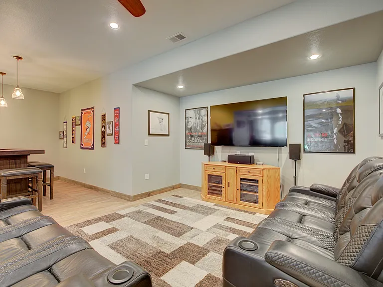 115 Eagle Canyon Cir — Photo 40