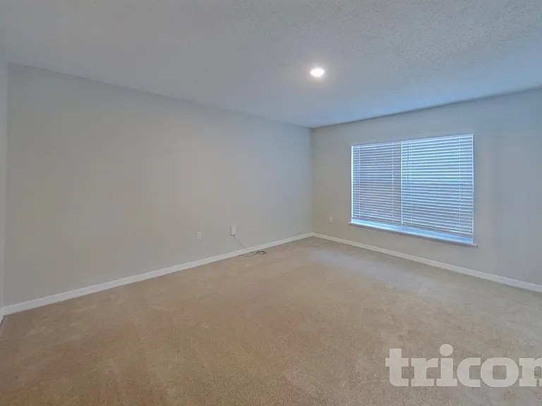 1730 Sunset Ridge Dr — Photo 15