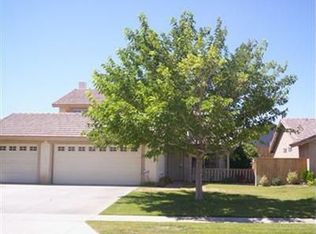 10759 Dove Ct, Adelanto, CA 92301