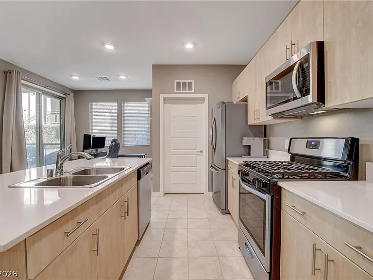 11238 Essence Point Ave #108 — Photo 7