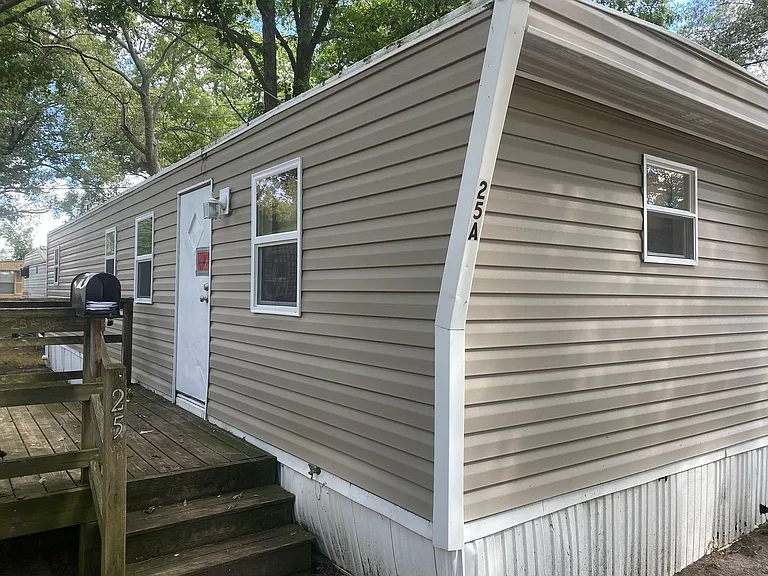 5115 Jefferson Ave — Photo 1