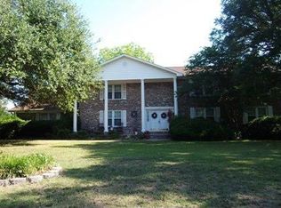 1930 Capri Dr, Charleston, SC 29407