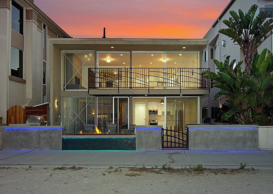 1st image of 3525 Bayside Walk