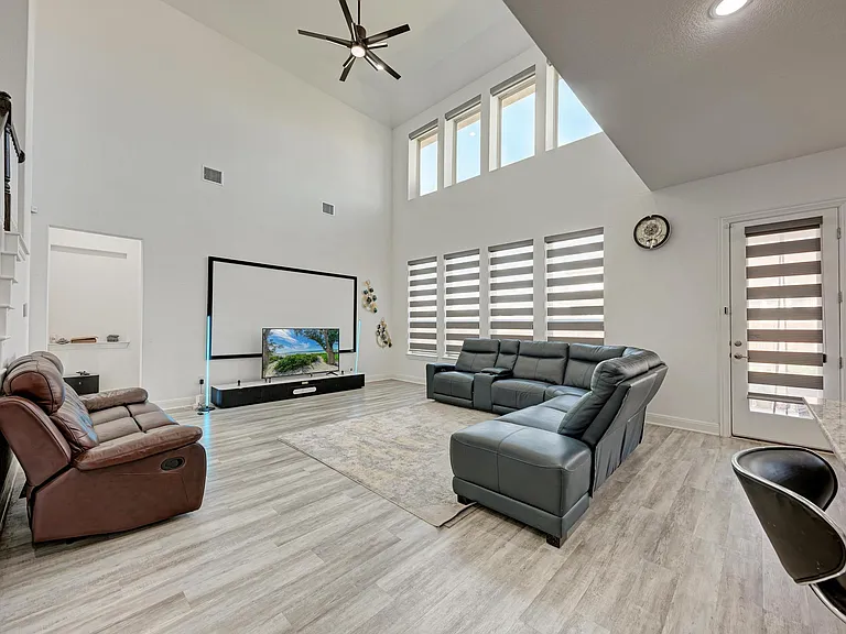 101 Caponi Fish Ln — Photo 5
