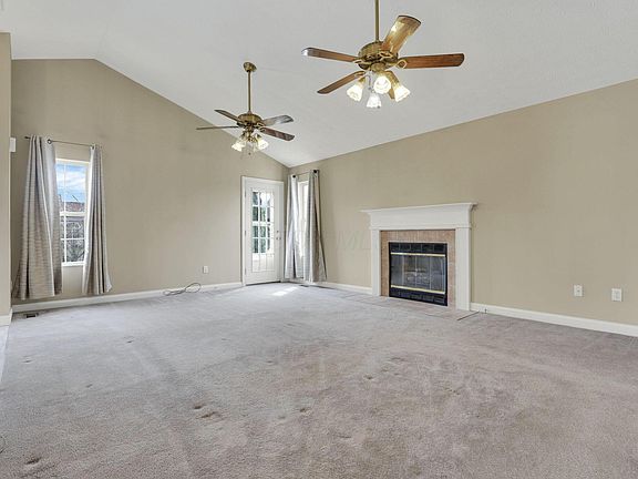 4th image of 300 Farms Way Dr