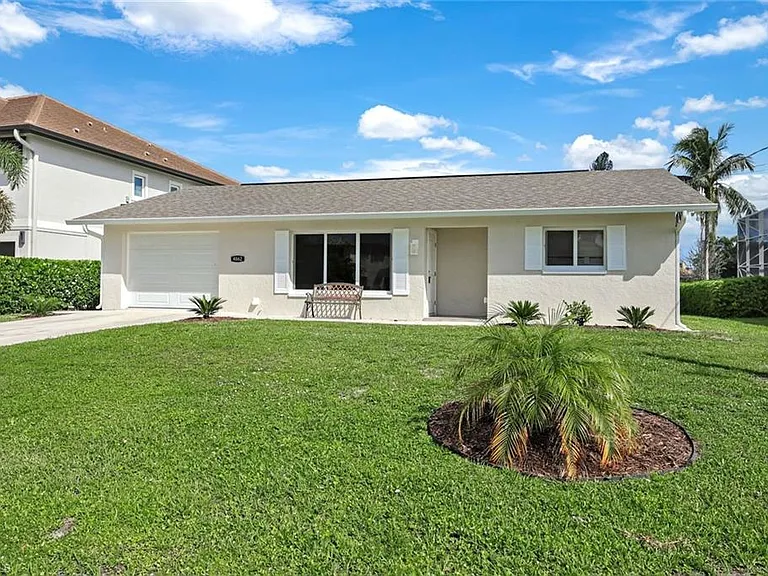 4862 Regal Dr — Photo 4