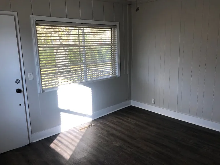 1607 S Britton St — Photo 3