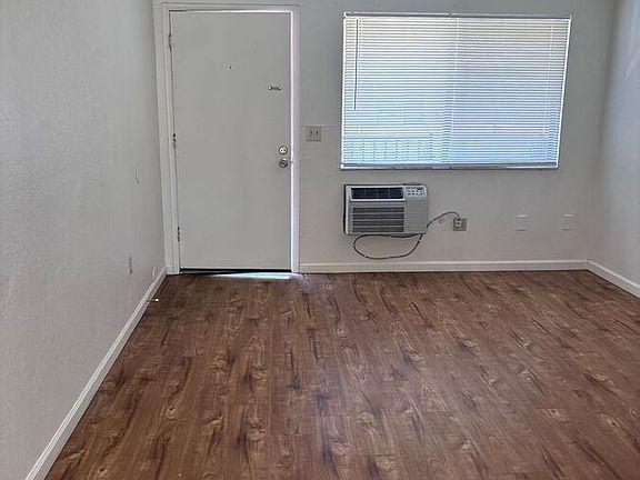 2nd image of 3501 Tripp Dr APT 6