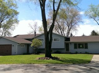 7605 Cherry Ct, Wonder Lake, IL 60097