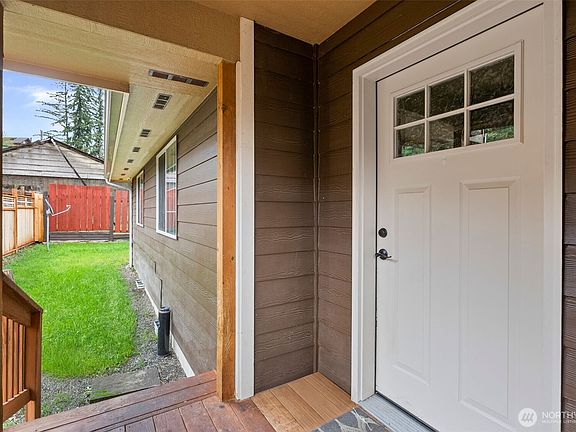 4th image of 1308 St Helens Avenue