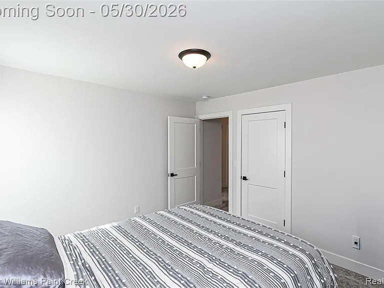 375 Amelia Cir — Photo 48