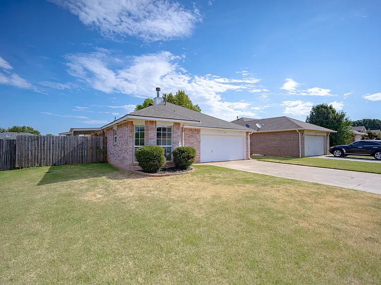 337 W Chantilly Way — Photo 20